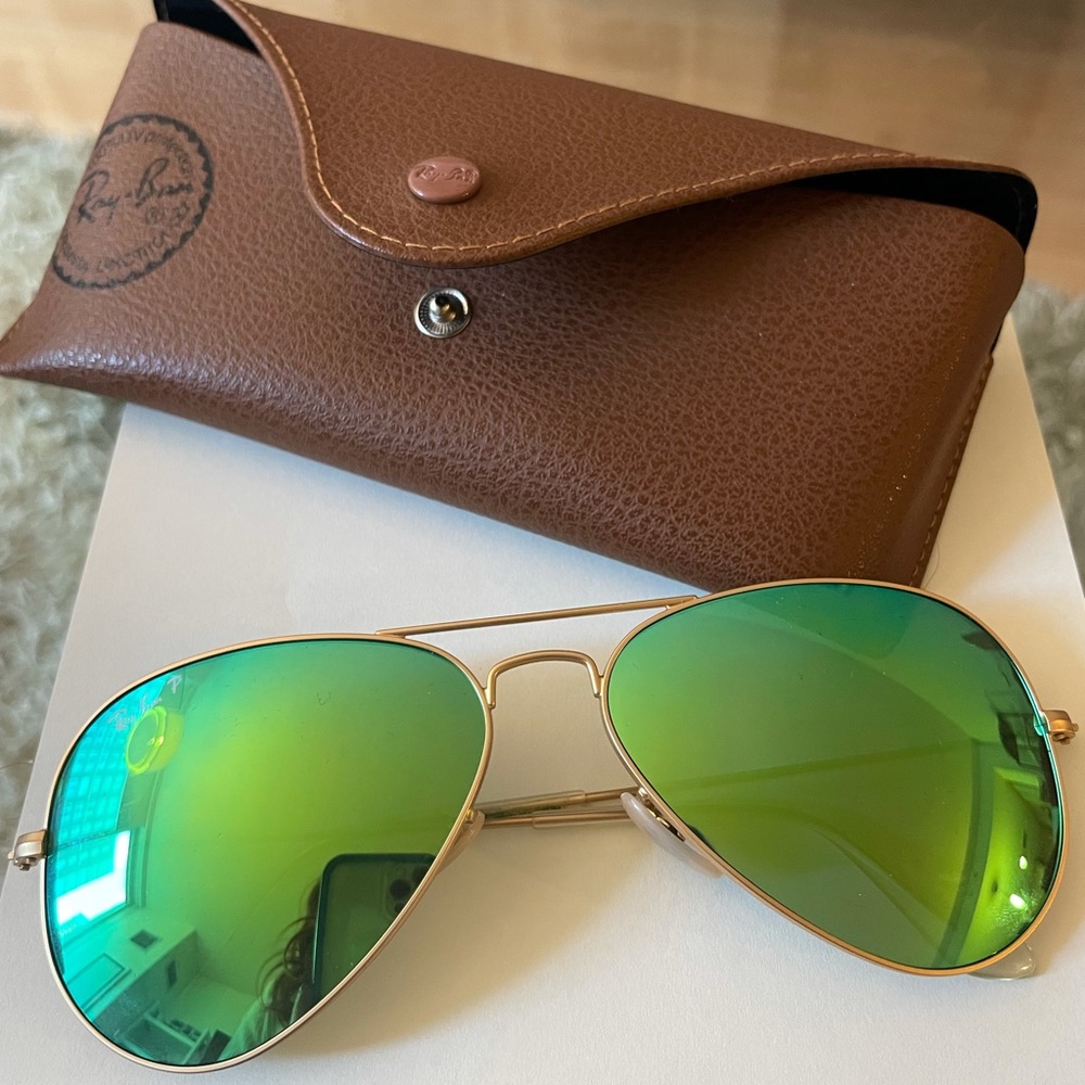 Ray Ban Sunglasses with Reflective Lenses